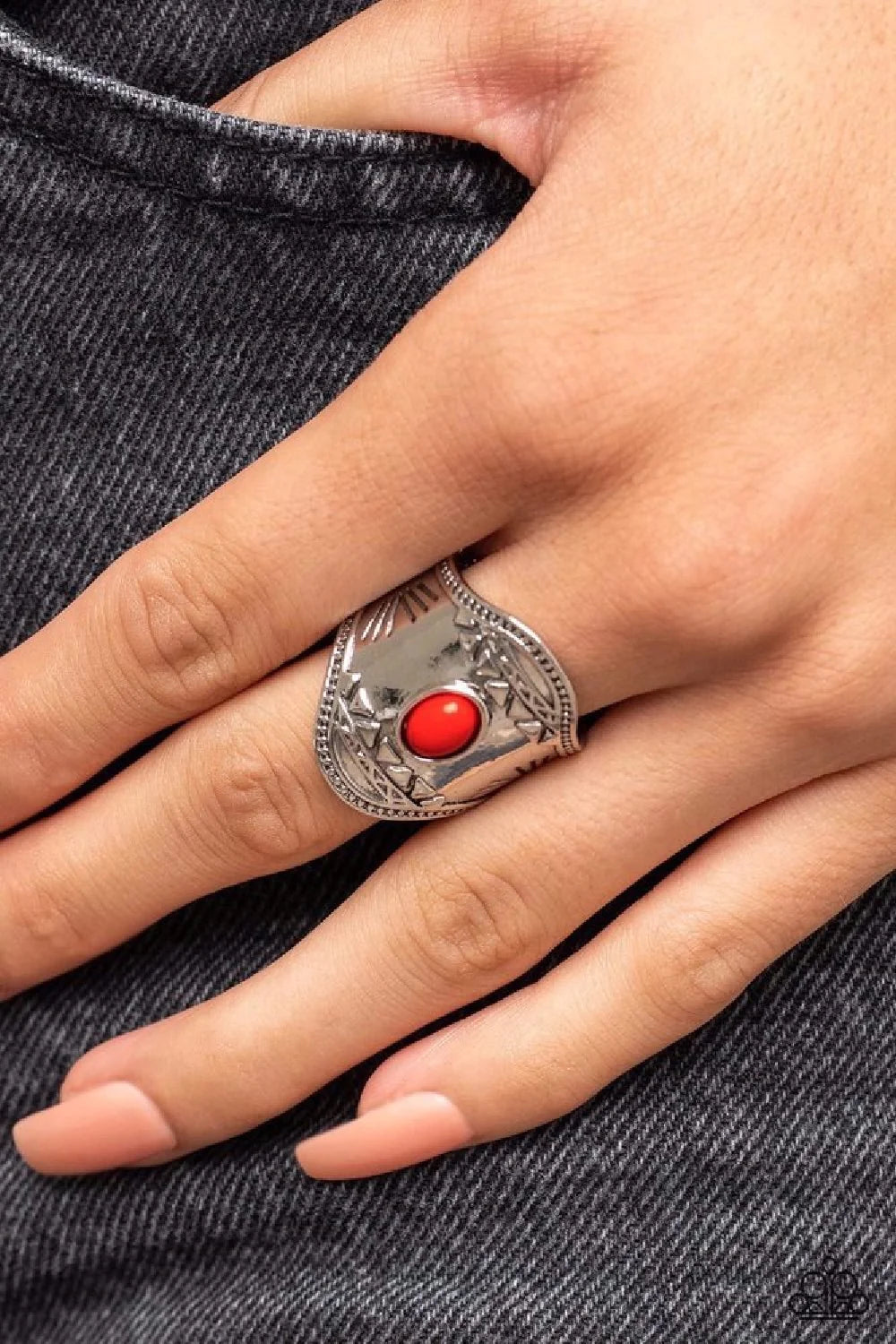 Paparazzi Panoramic Pyramids - Red Ring