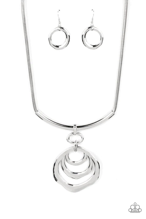 Paparazzi Forged in Fabulous - Silver Necklace