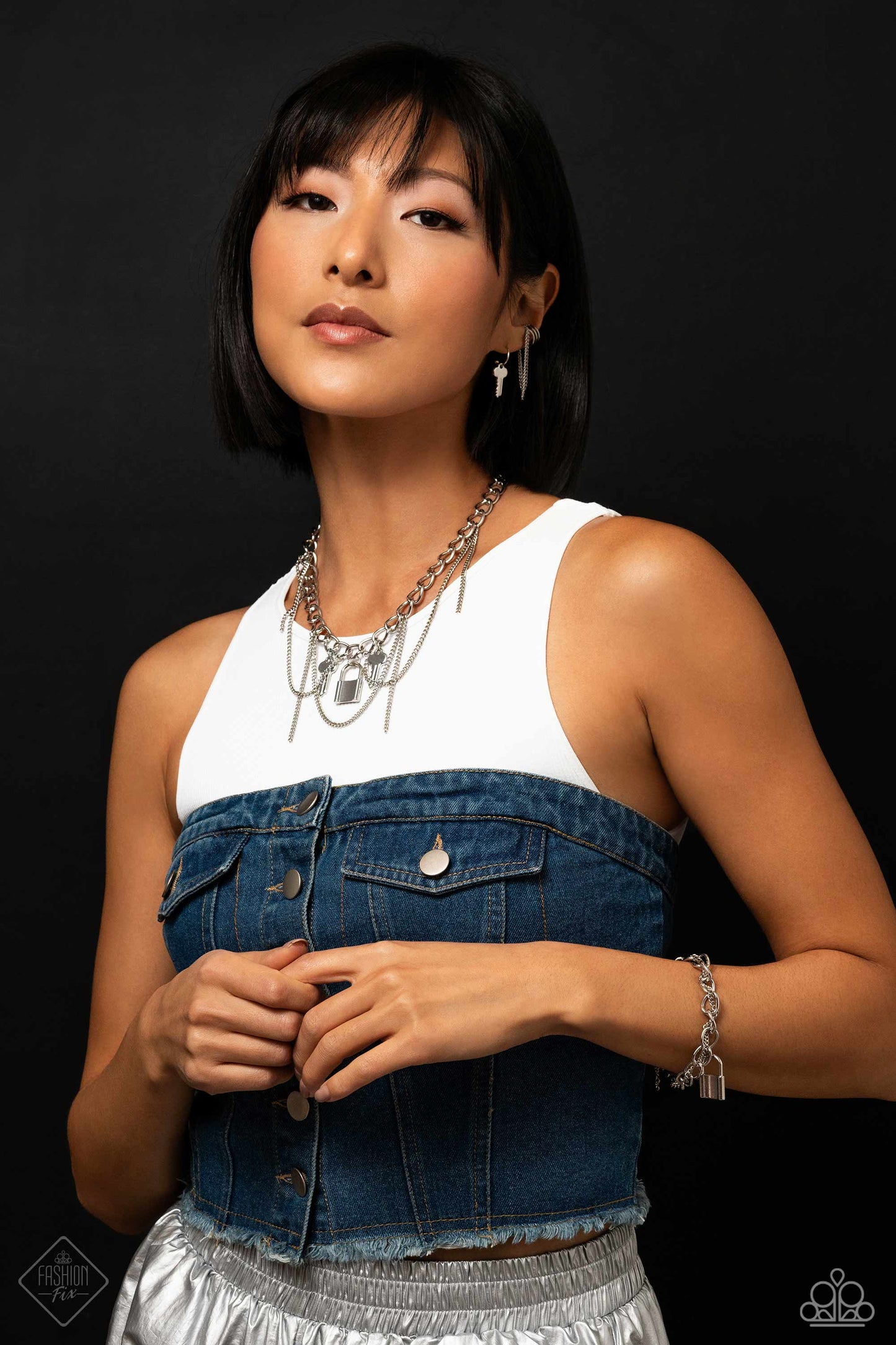 Paparazzi Unlocked Perfection - Silver Earrings