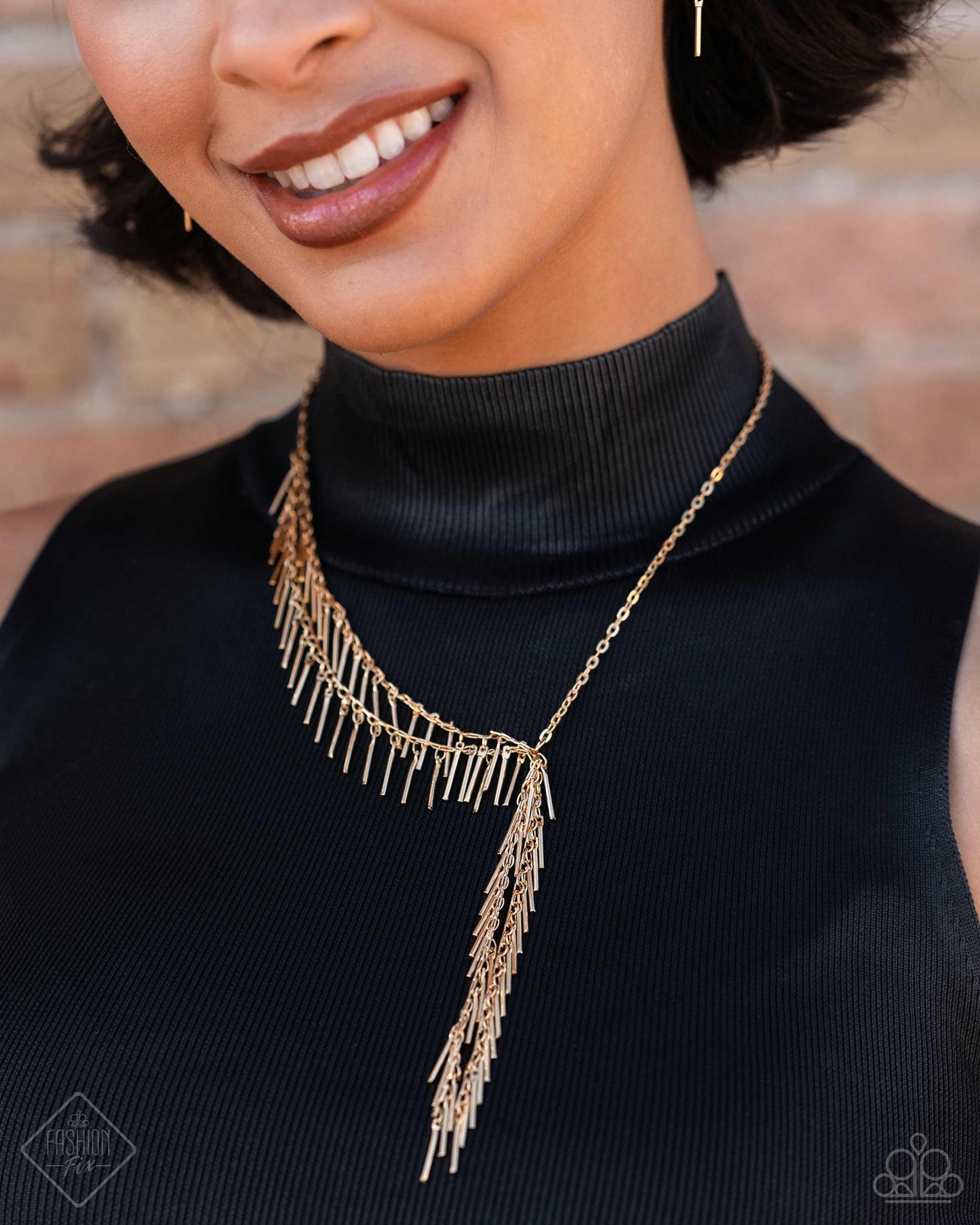 Paparazzi Linear Leap - Gold Necklace