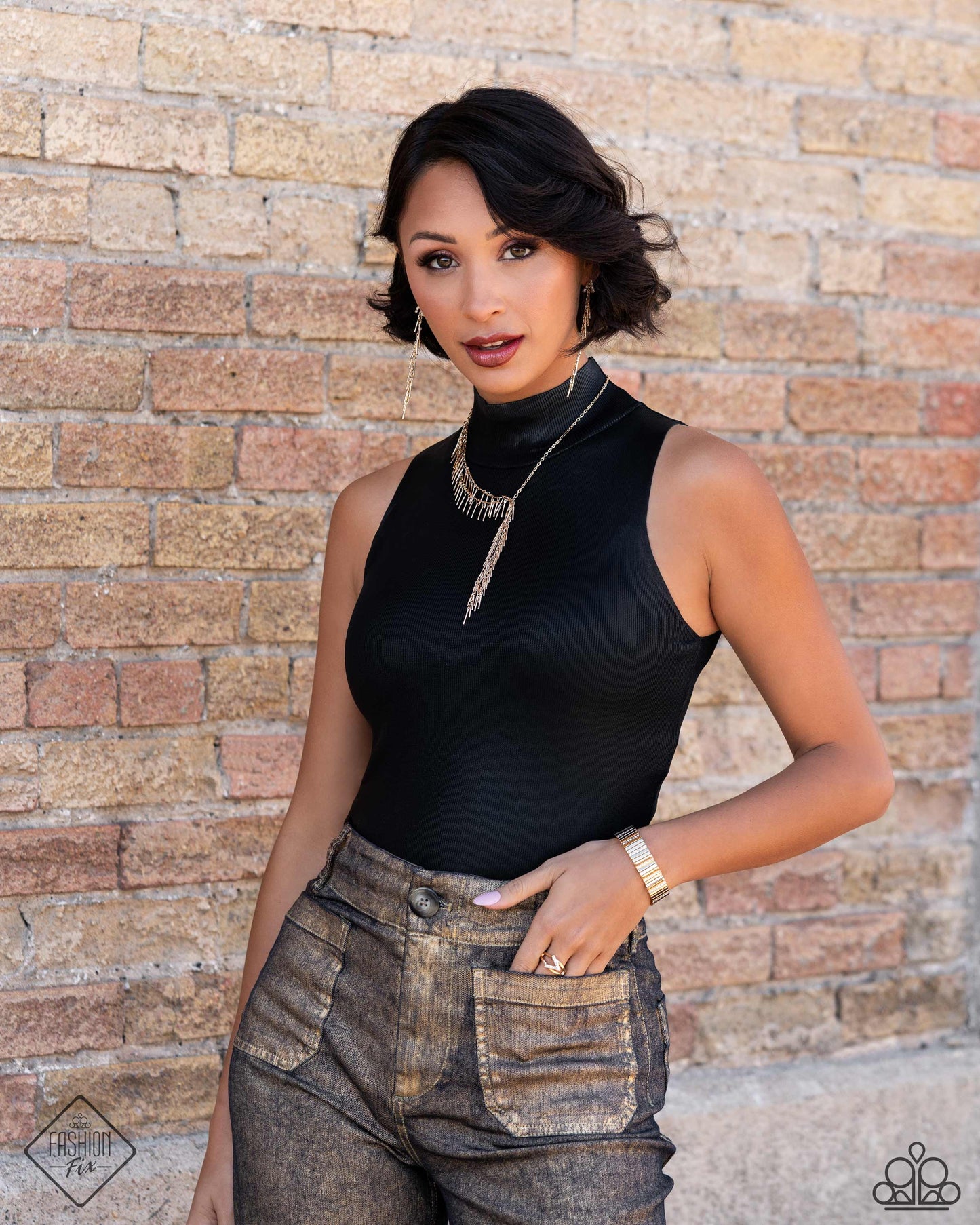 Paparazzi Linear Leap - Gold Necklace