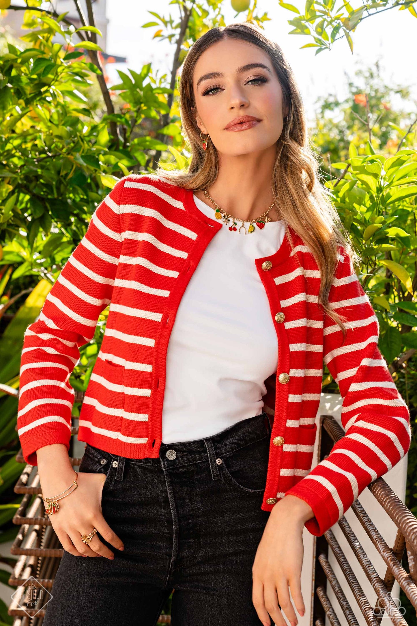 Paparazzi Framed Finish - Gold Ring