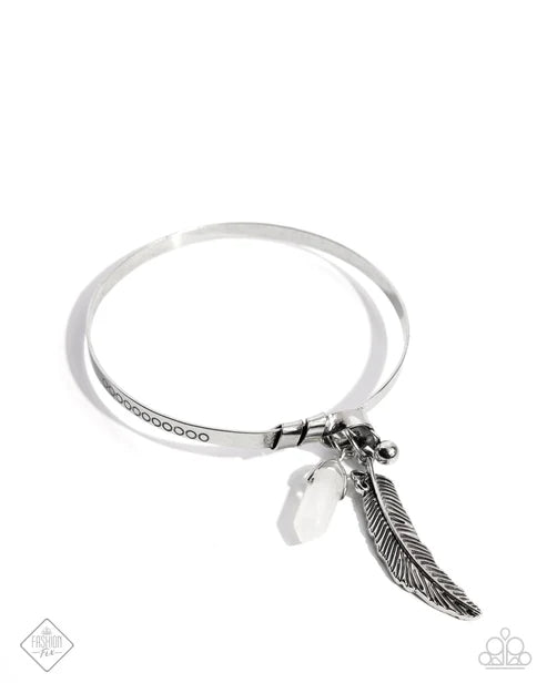 Paparazzi Restful Reunion - White Bracelet