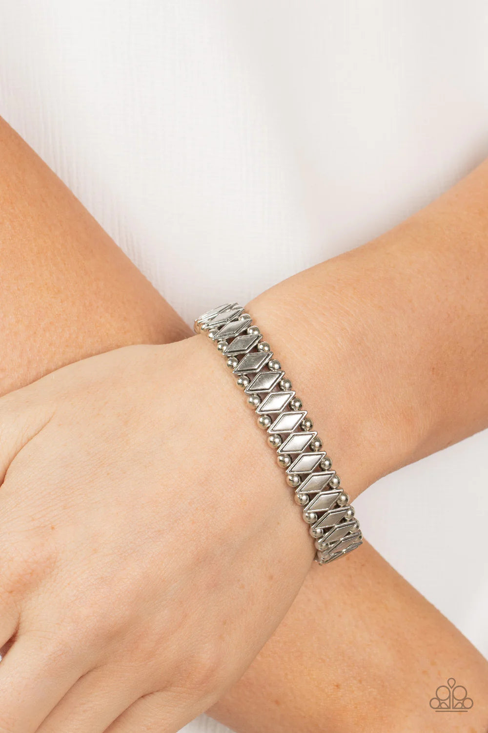 Abstract Advisory - Silver Paparazzi Bracelet