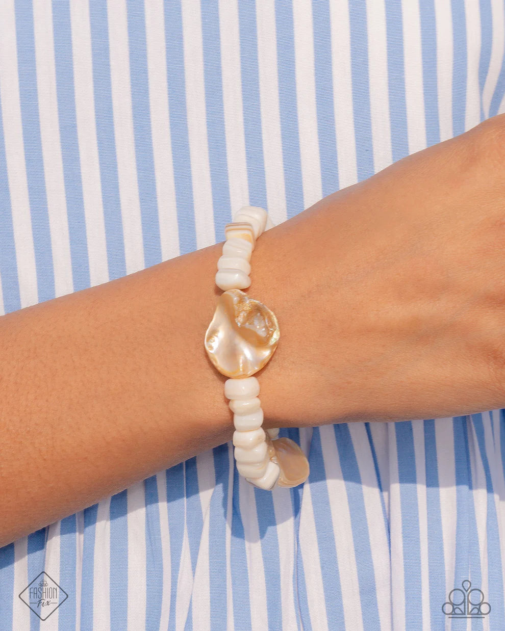 Paparazzi Coastal Caliber - White Bracelet