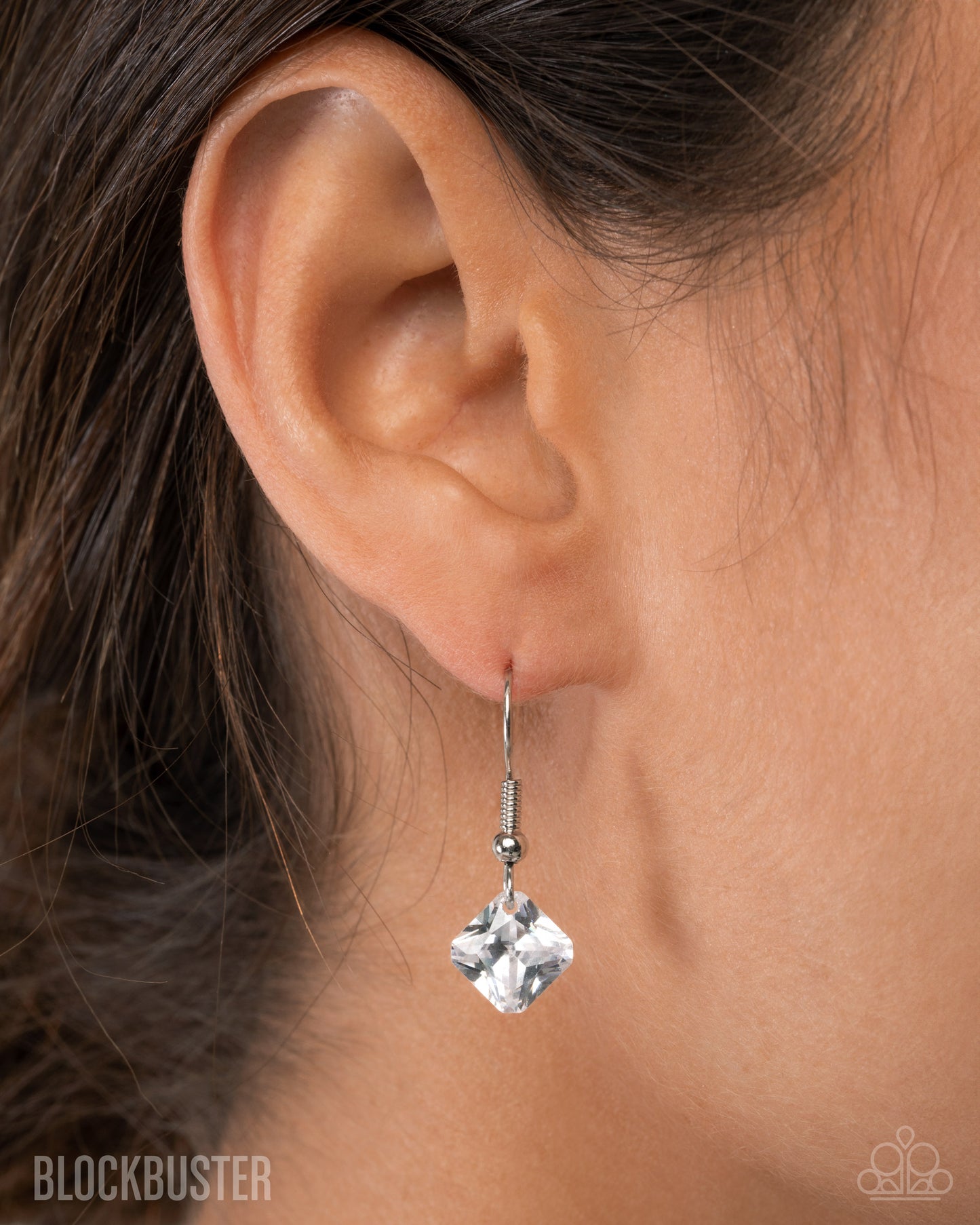 Paparazzi Enjoy the GLOW - White Necklace