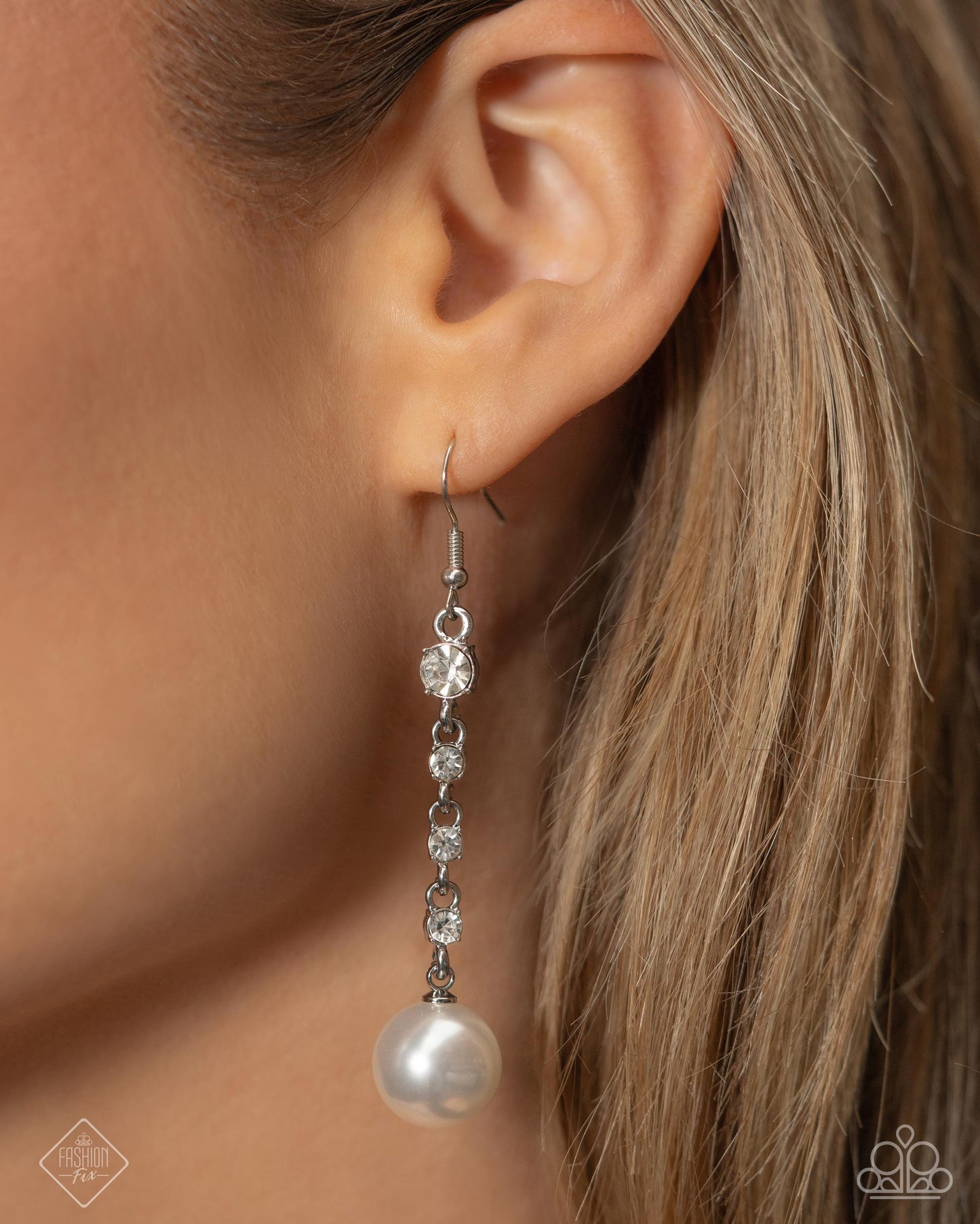 Paparazzi Genial Glam - White Earring