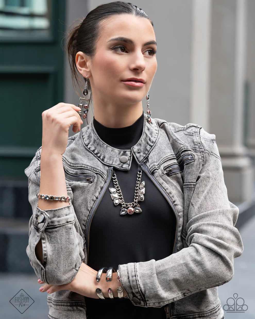 Paparazzi Sassy Salutation - Multi Necklace