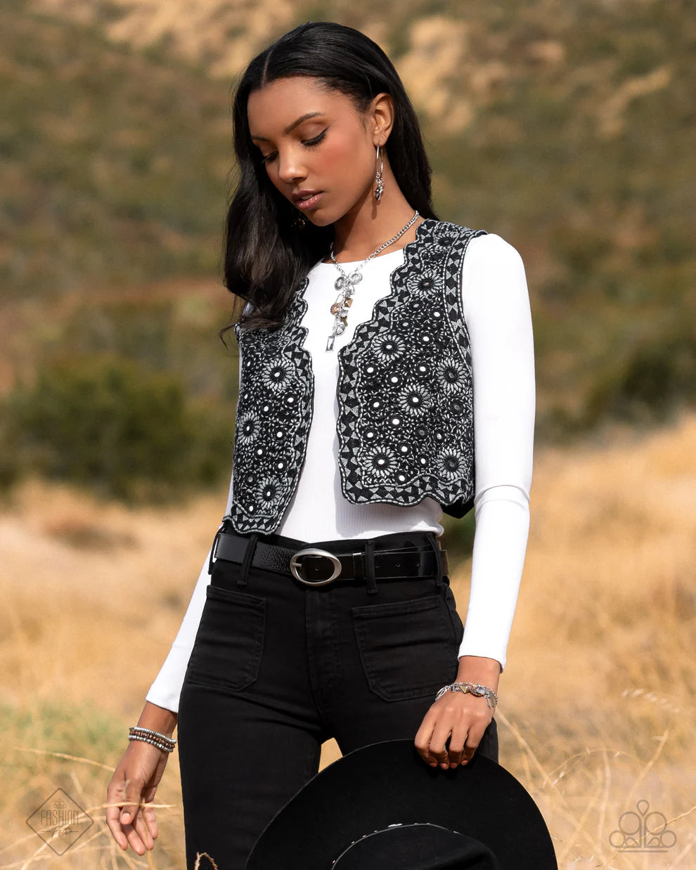 Paparazzi Finding Favor - Multi Necklace