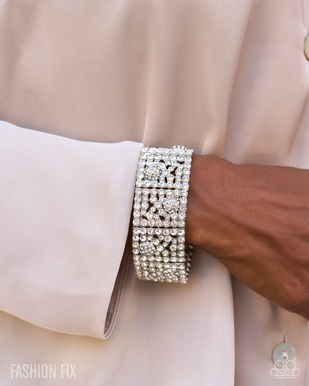 Paparazzi Downtown Drive - White Bracelet