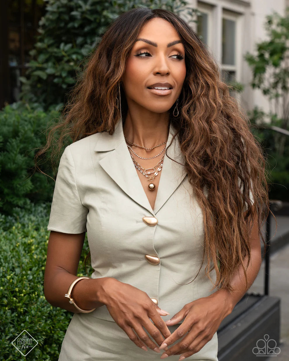 Paparazzi Tailored Trade - Gold Earrings