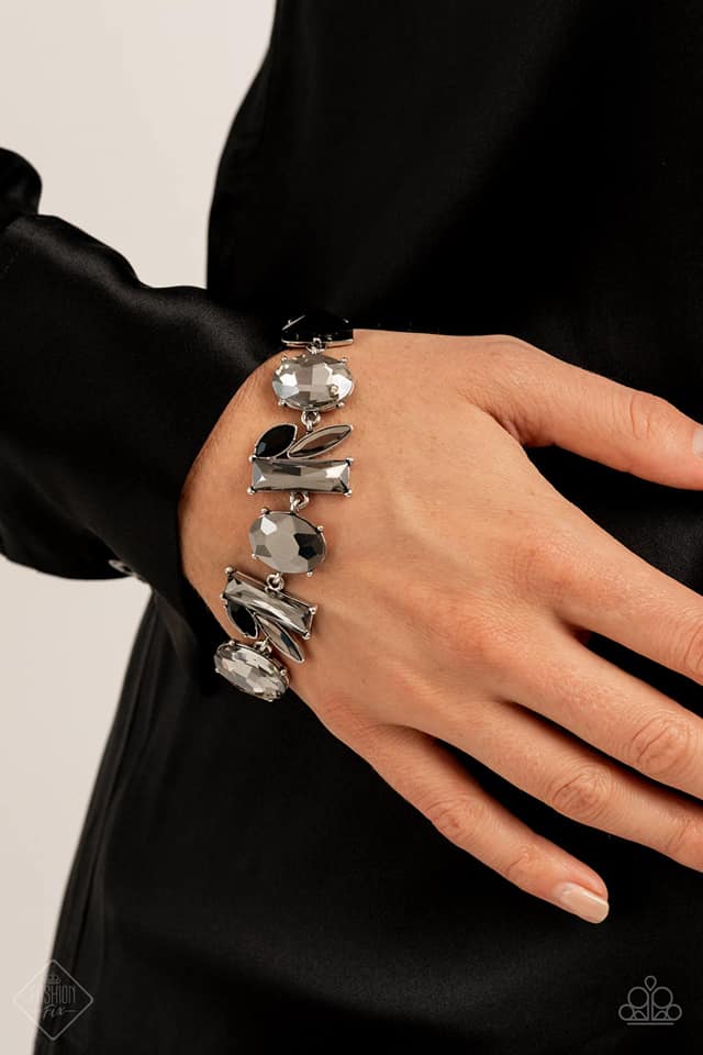 Marvelously Modish - Silver Paparazzi Bracelet