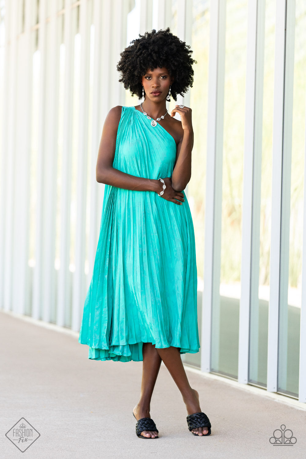 Paparazzi Knock-Out Opulence - White Ring