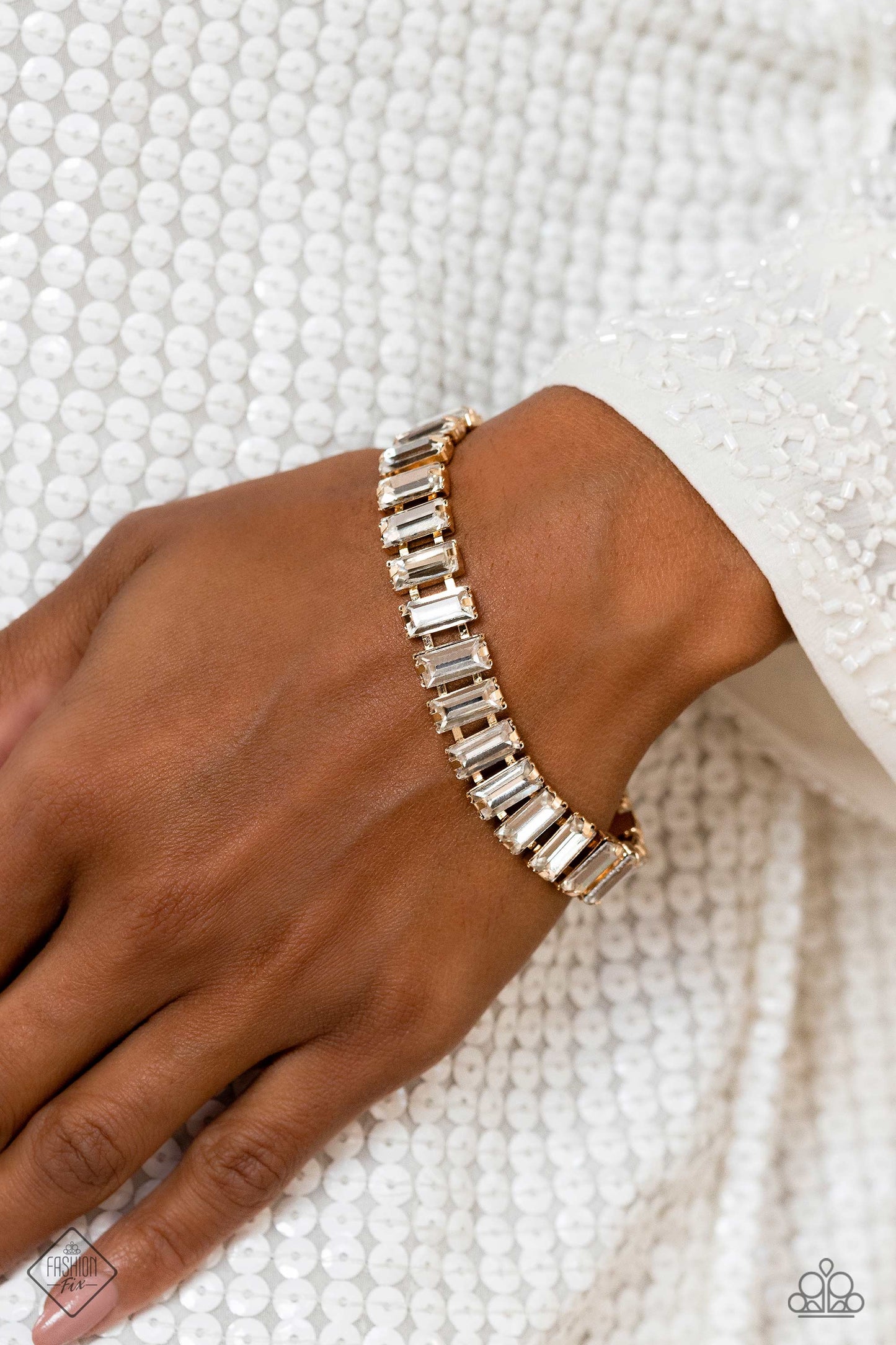 Paparazzi Darling Debutante - Gold Bracelet