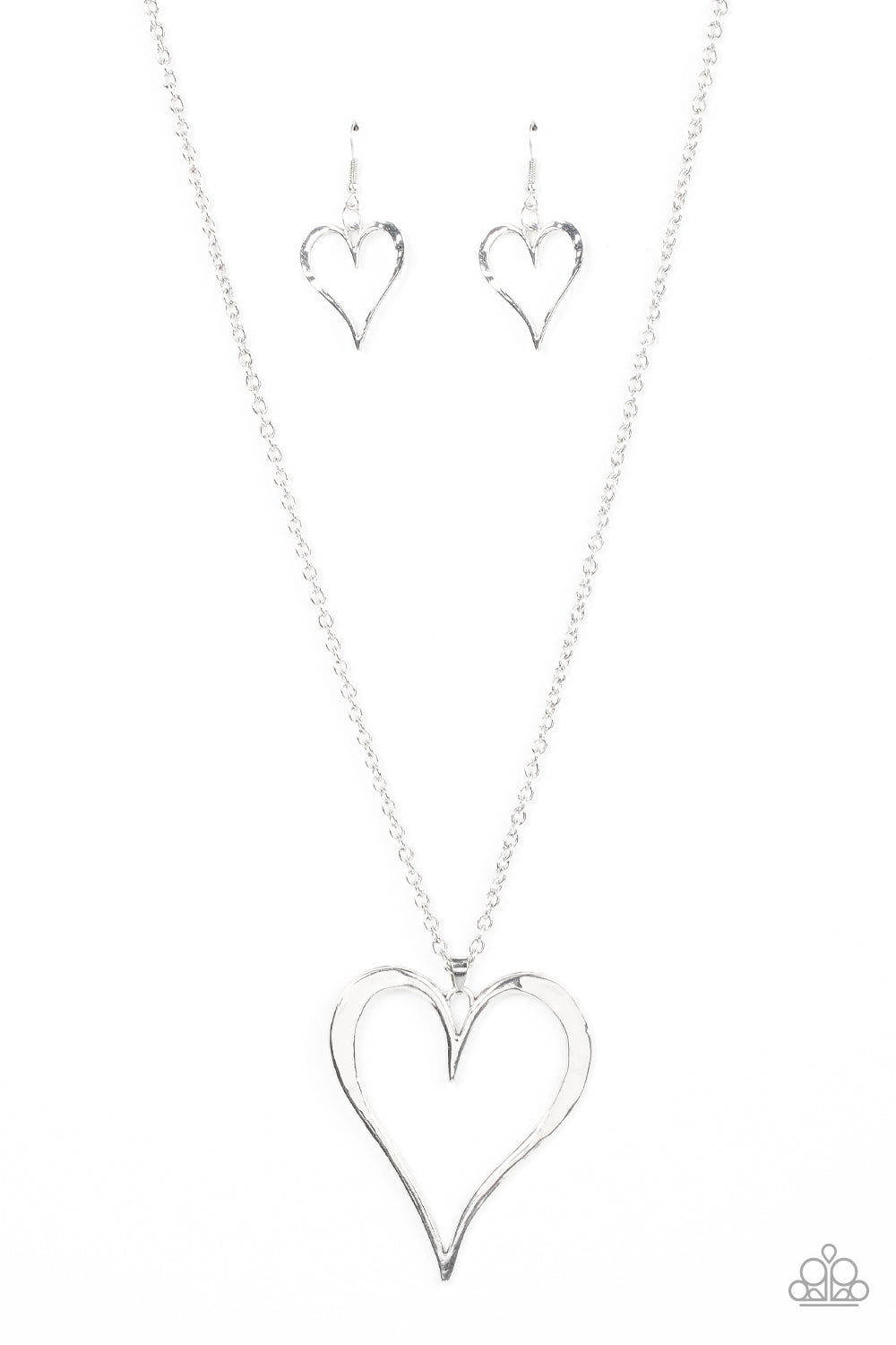 Paparazzi Hopelessly In Love - Silver Necklace