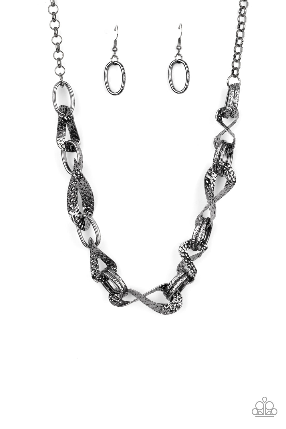 Paparazzi METAL of Honor - Black Necklace