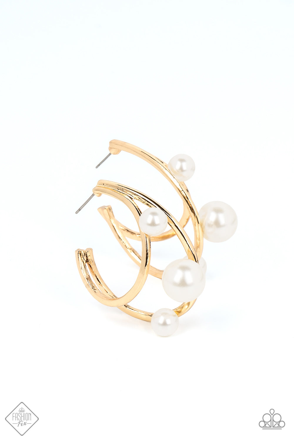 Paparazzi Metro Pier - Gold Earrings