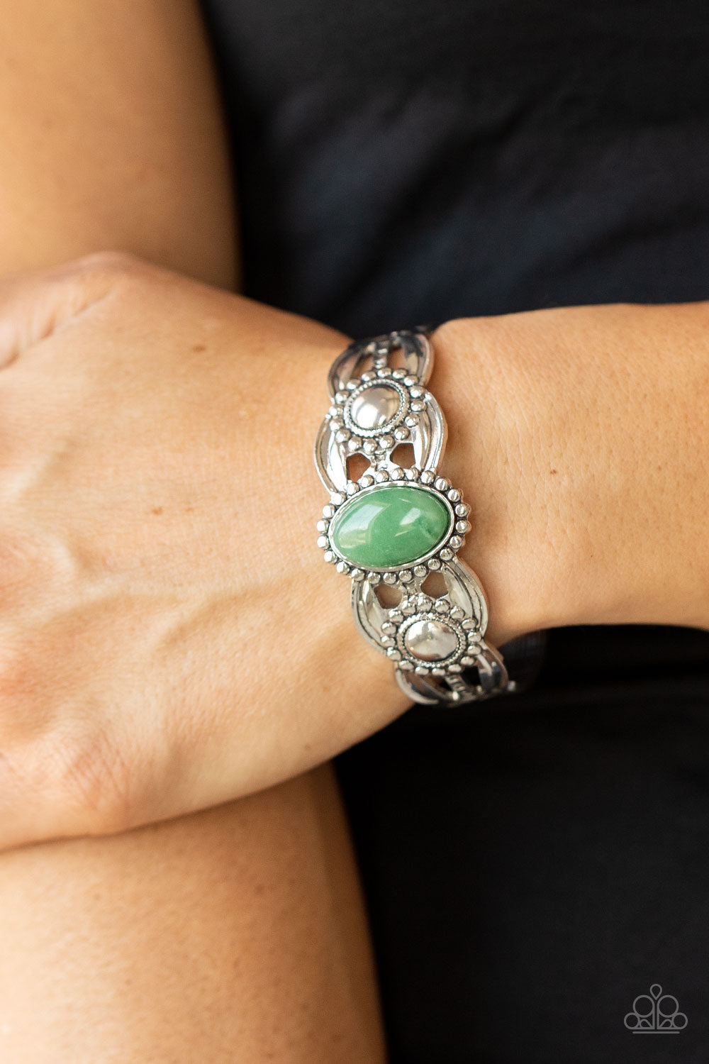 Paparazzi Solar Solstice - Green Bracelet