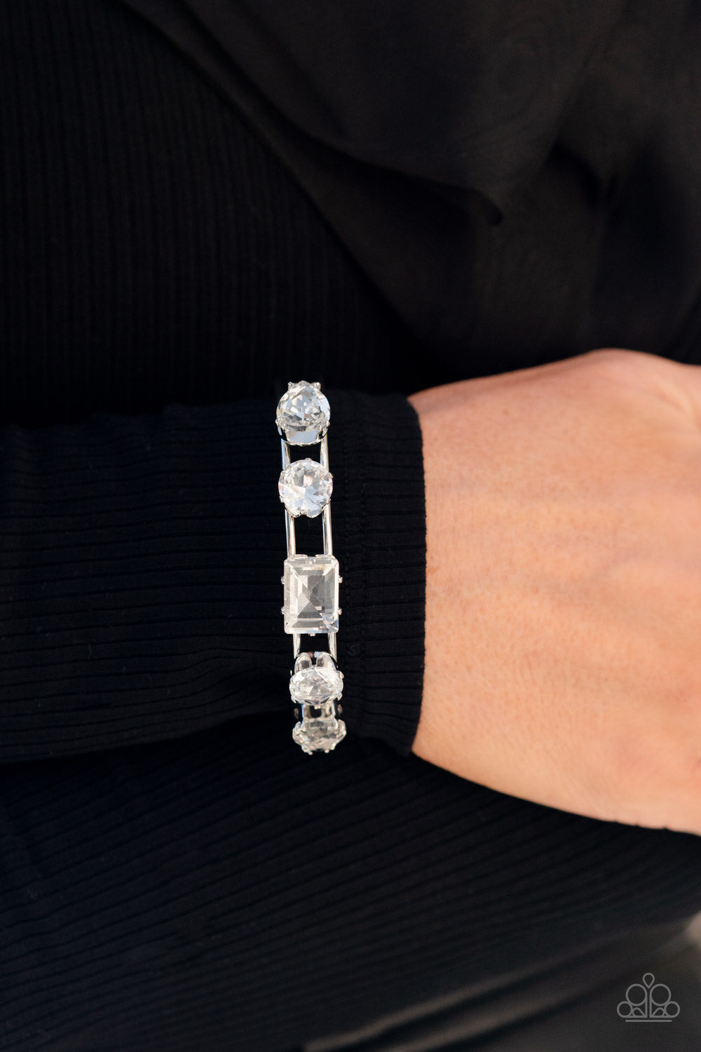 Paparazzi Uniquely Untapped - Silver Bracelet