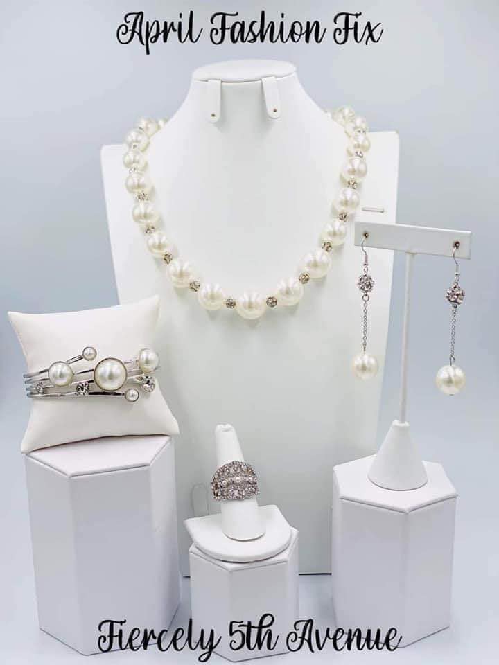 Paparazzi Sail Away with Me - White Necklace