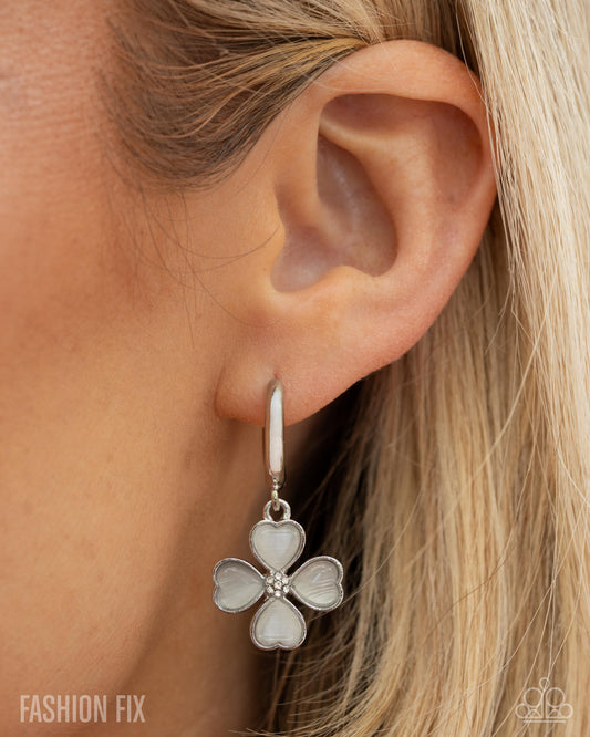 Paparazzi Genteel Grace - White Earrings