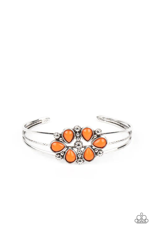 Paparazzi Taj Mahal Meadow - Orange Bracelet