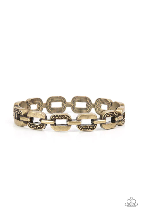 Paparazzi Powerhouse Plunder - Brass Bracelet