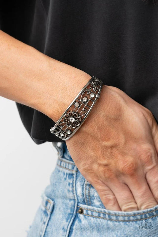 Paparazzi Prairie Musical - White Bracelet
