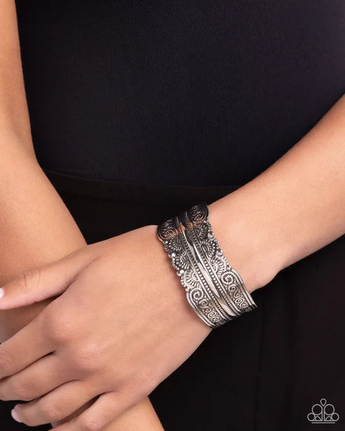 Paparazzi Into the Horizon - Silver Bracelet