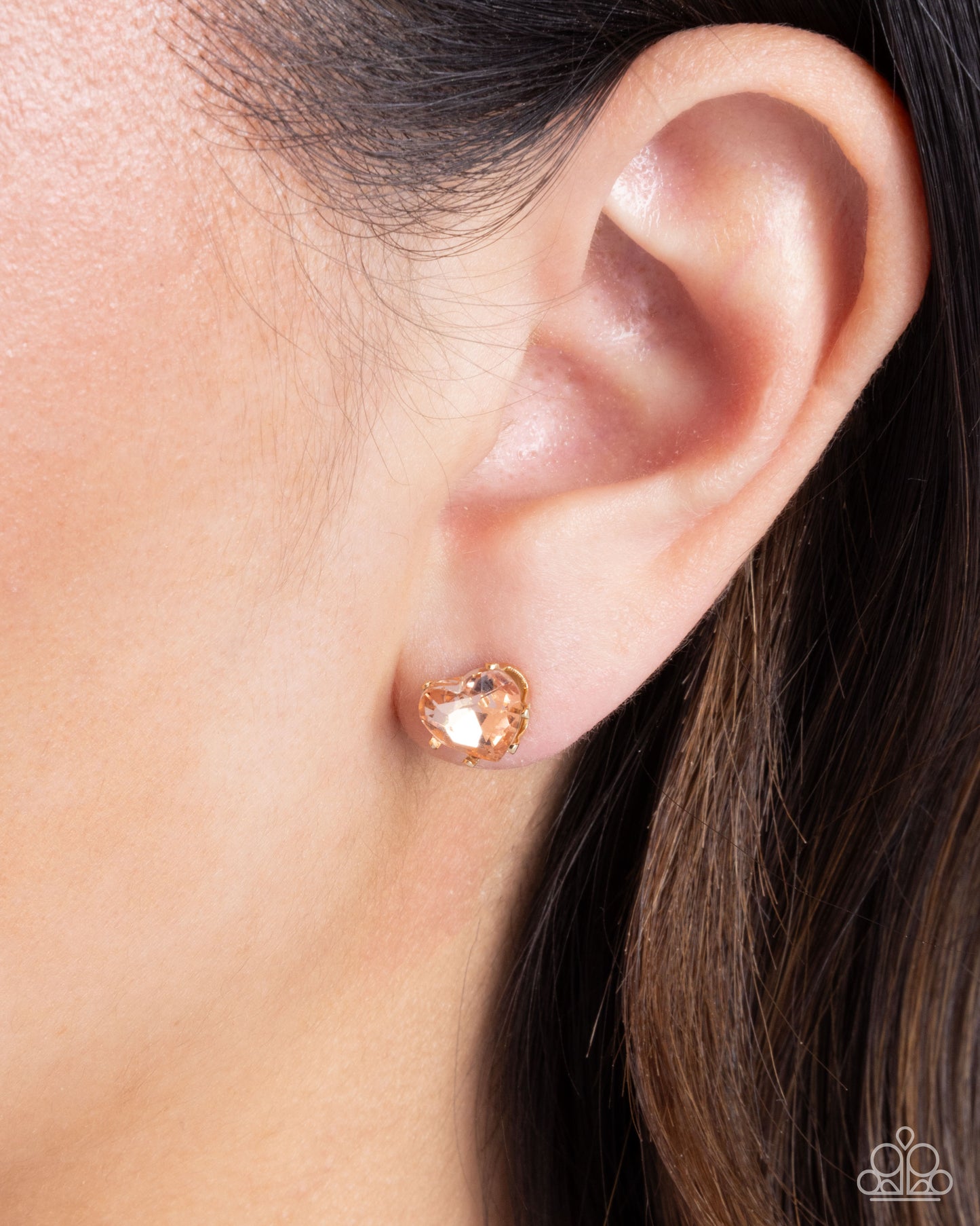 Paparazzi Sweetheart Stunner - Gold Earrings