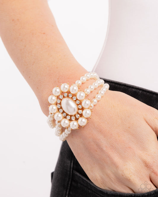Paparazzi Take A Fancy To - Gold Bracelet
