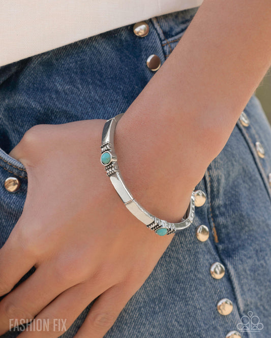 Paparazzi Badlands Beginning - Blue Bracelet