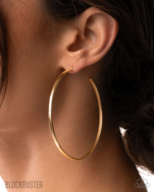 Paparazzi Basic Bombshell _ Gold Earrings