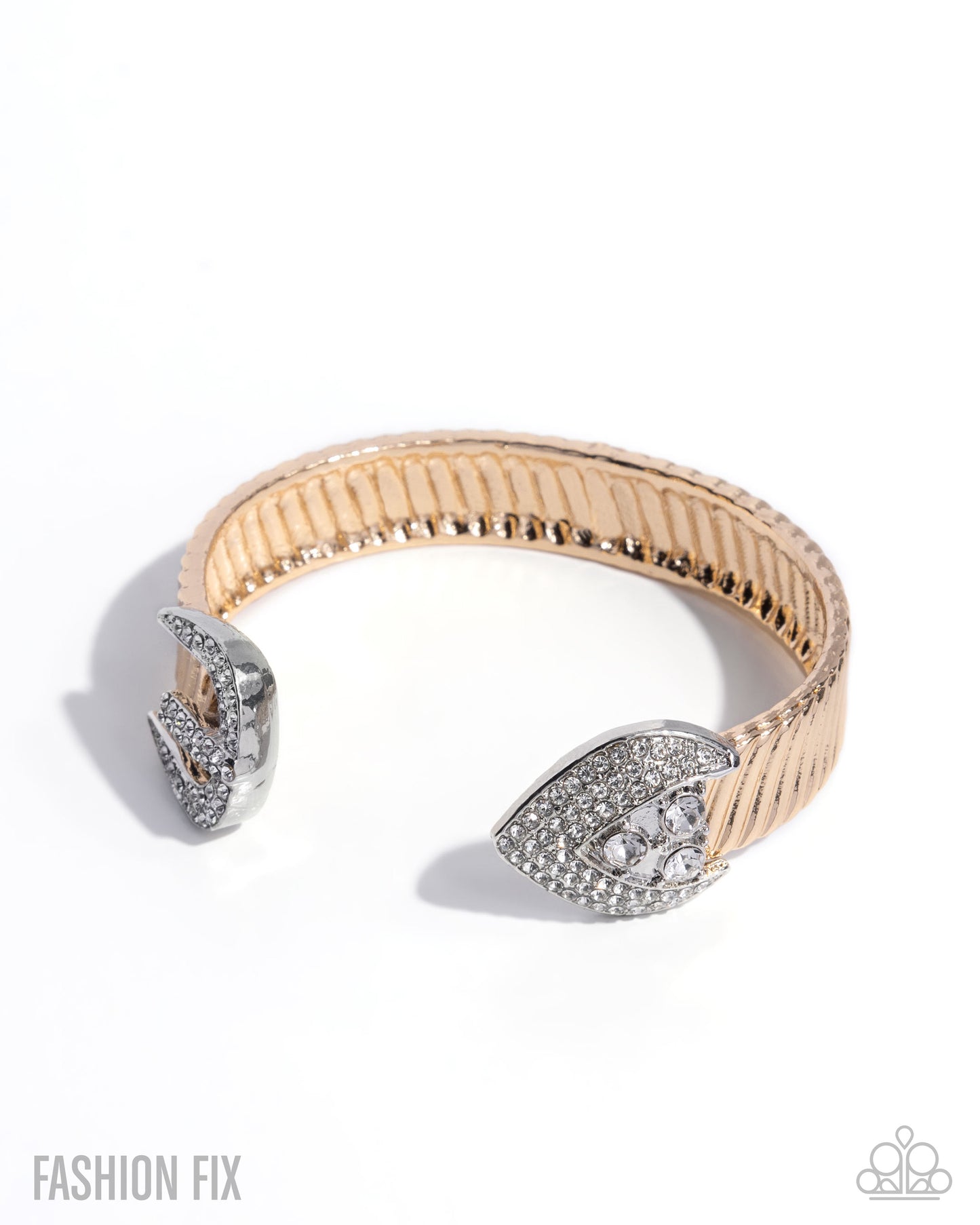 Paparazzi Fashion Forward Feature - Gold Bracelet