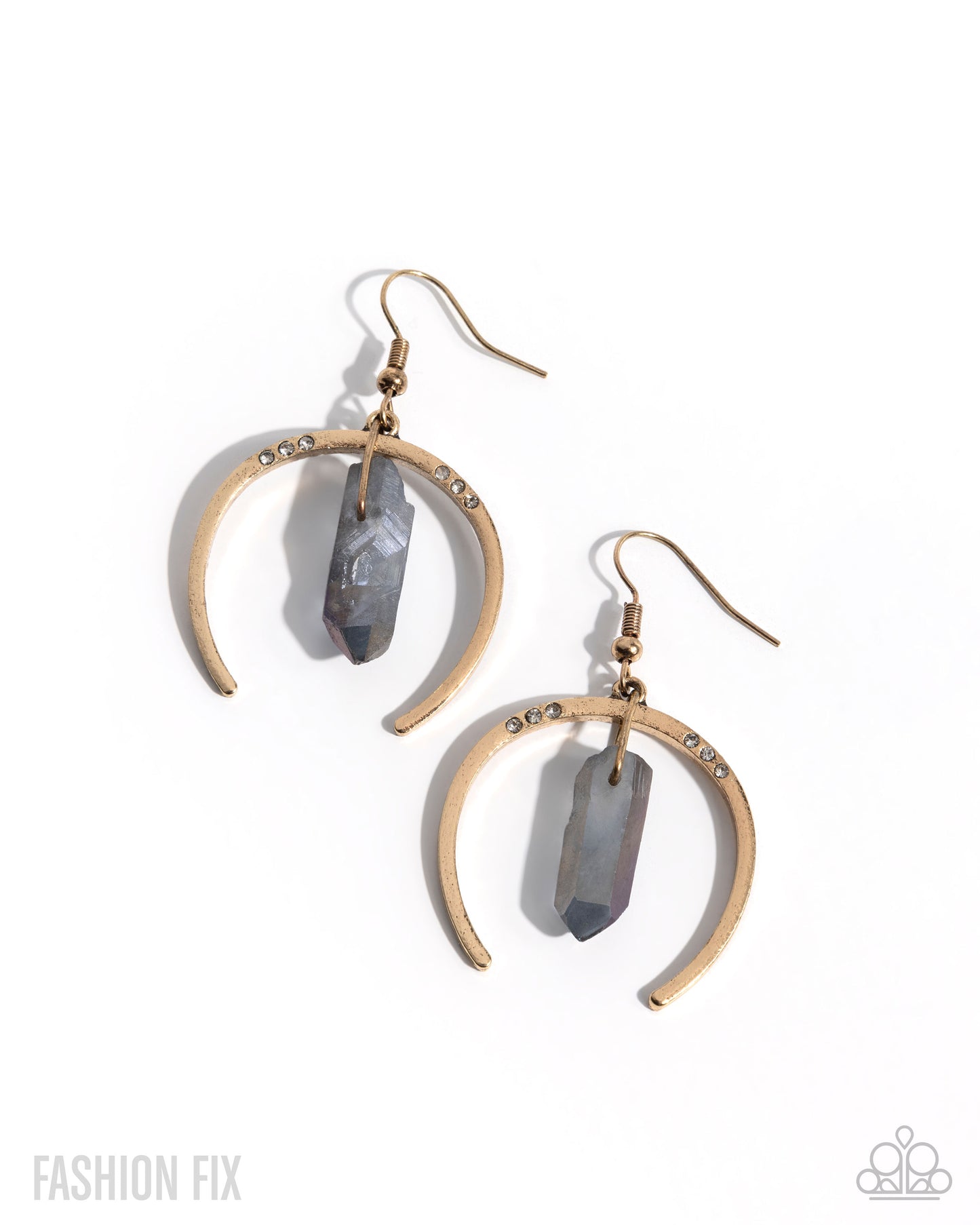 Paparazzi Masterful Model - Gold Earring