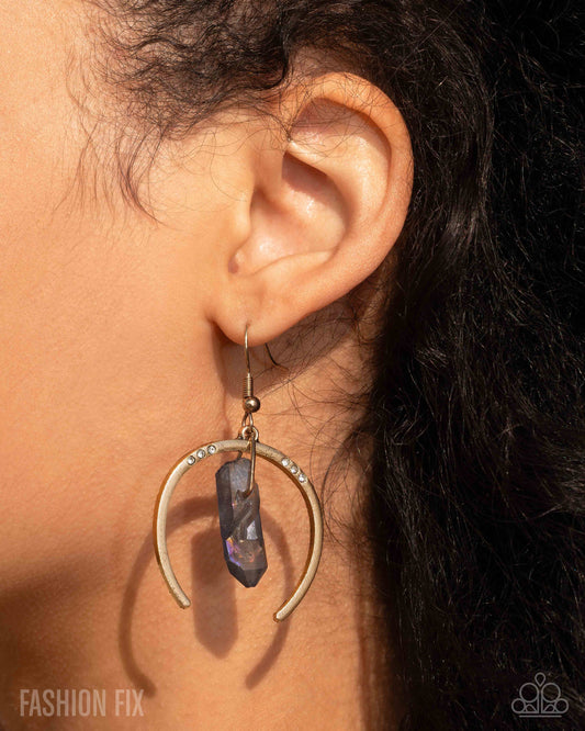 Paparazzi Masterful Model - Gold Earring