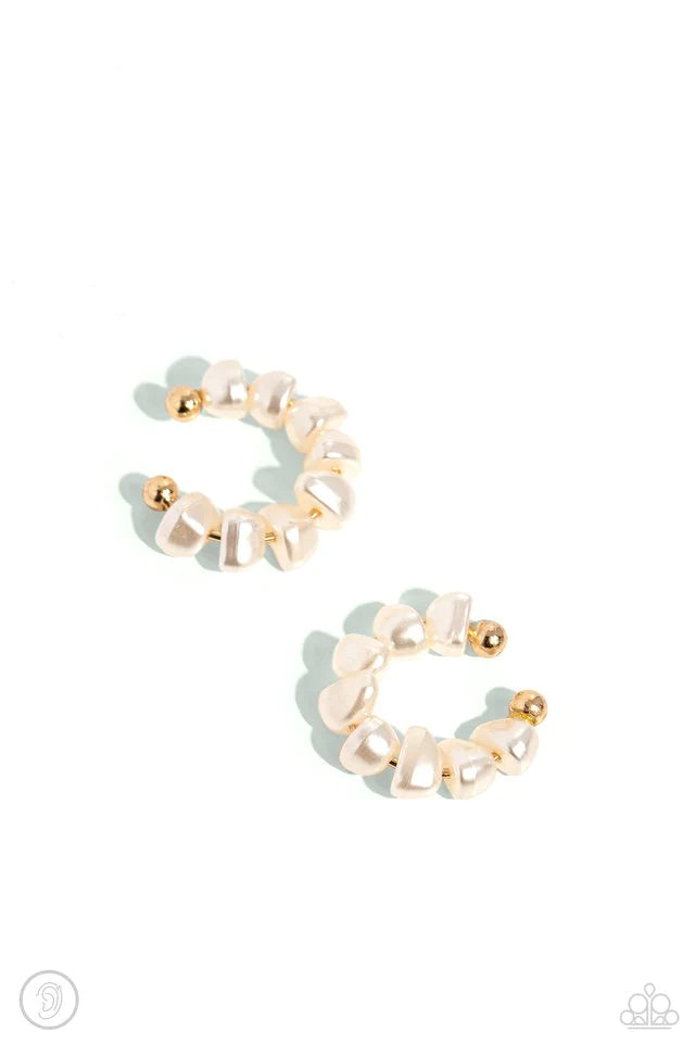 Paparazzi Prehistoric Pearls - Gold Earrings