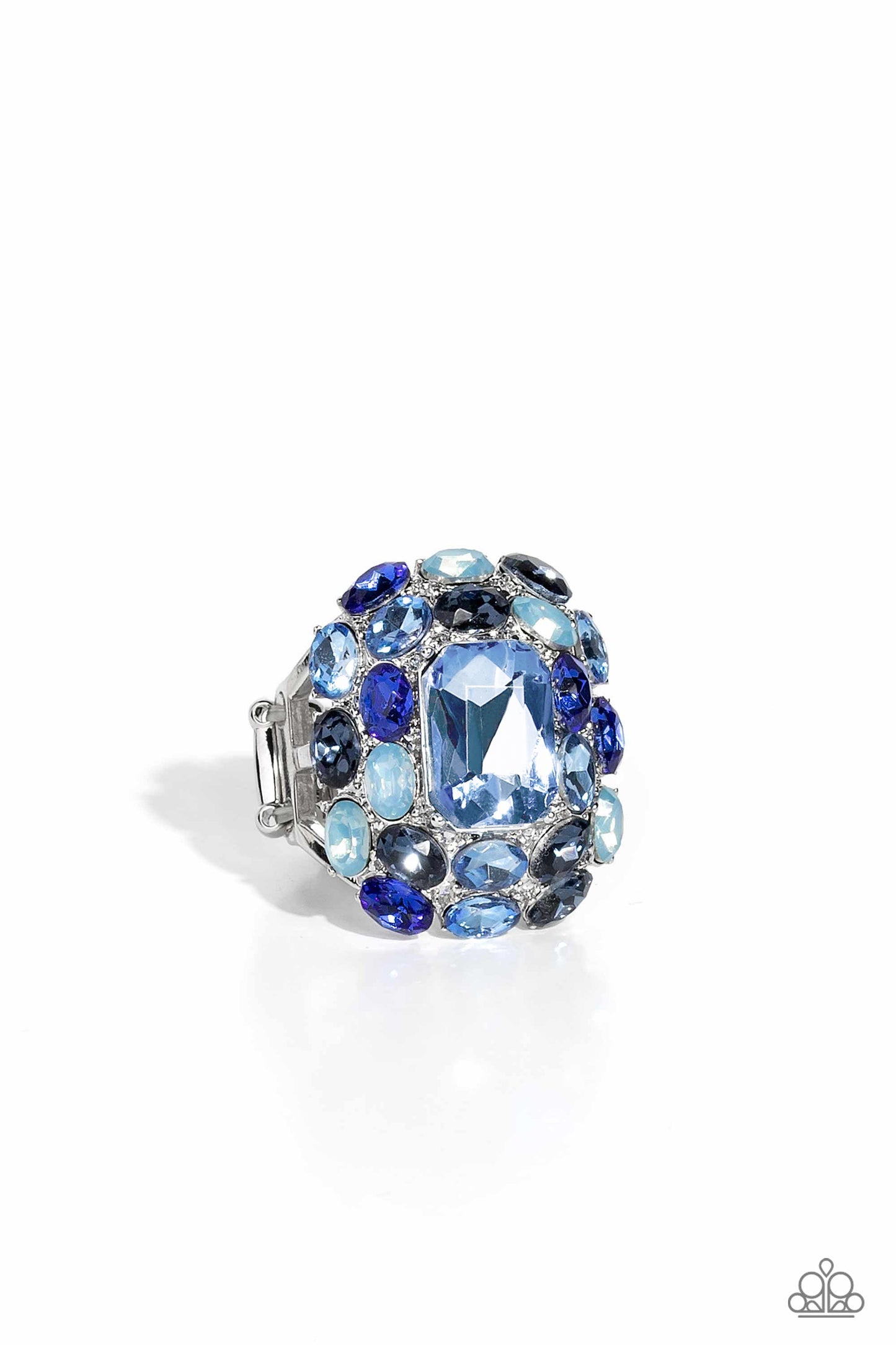 Perfectly Park Avenue - Blue Paparazzi Ring