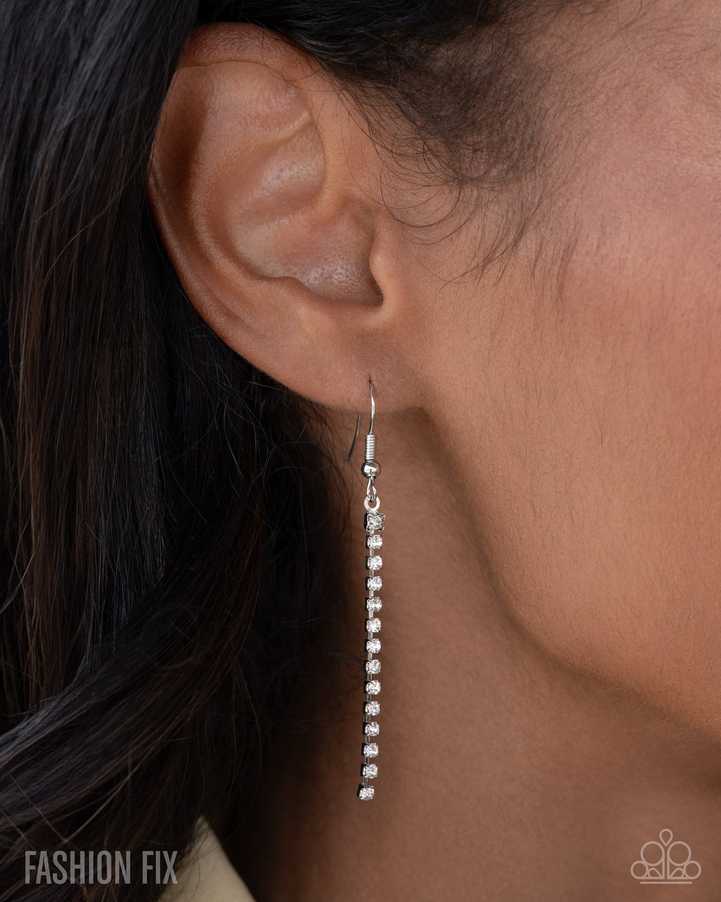 Paparazzi Sinuous Sophistication - White Necklace