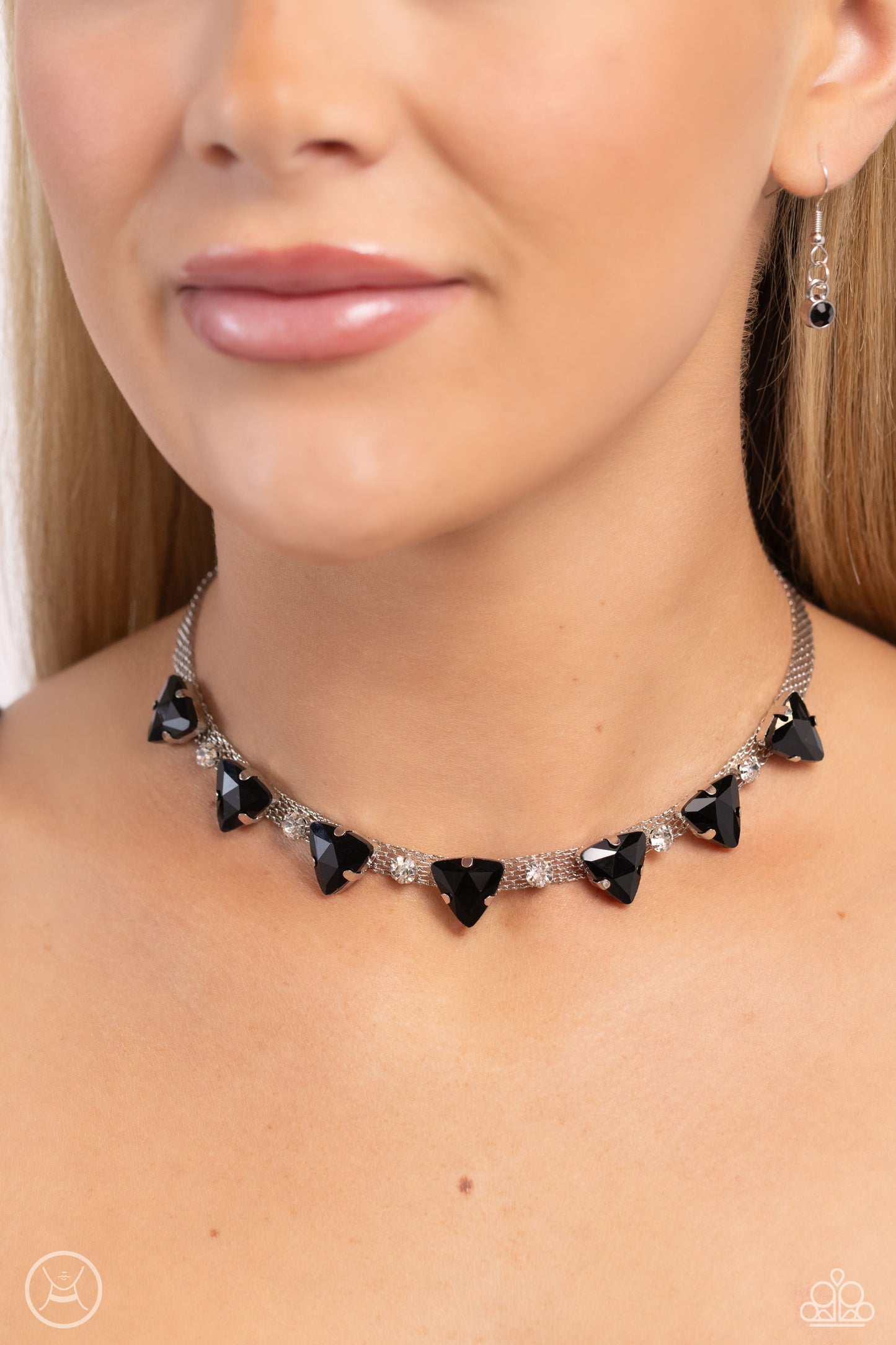 Paparazzi Strands of Sass - Black Necklace