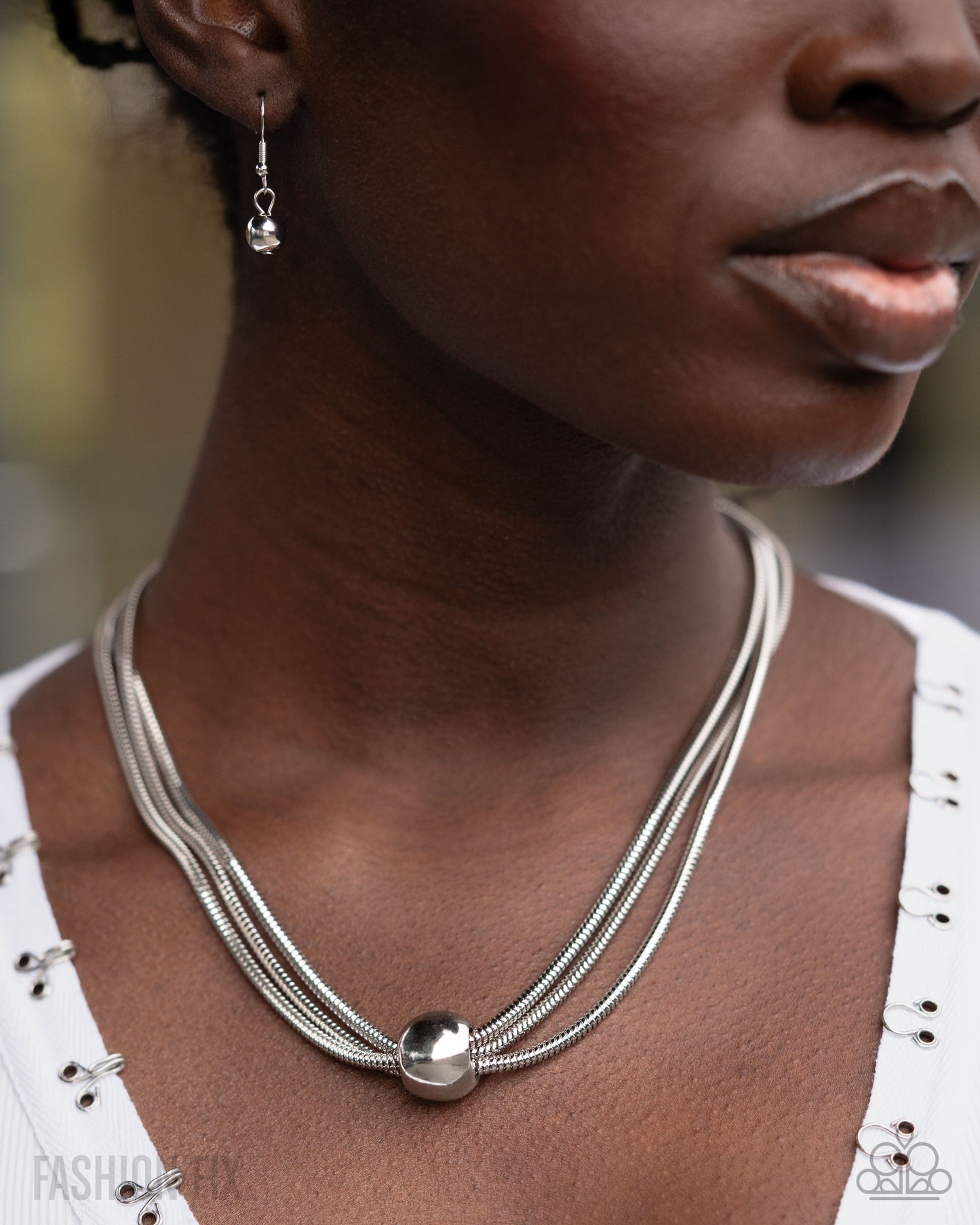 Paparazzi Sleek Study - Silver Necklace