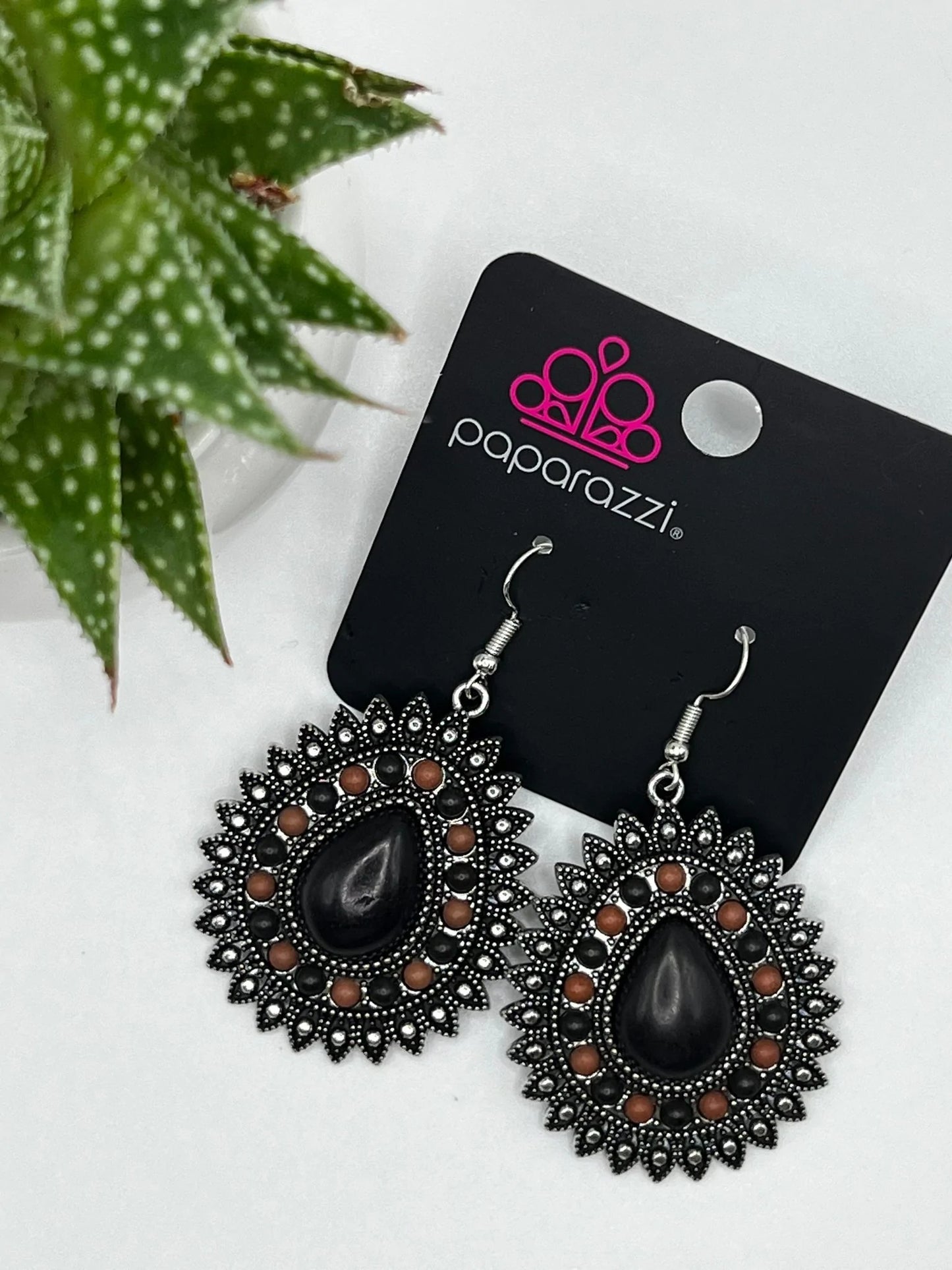 Paparazzi Sagebrush Sabbatical - Black Earring