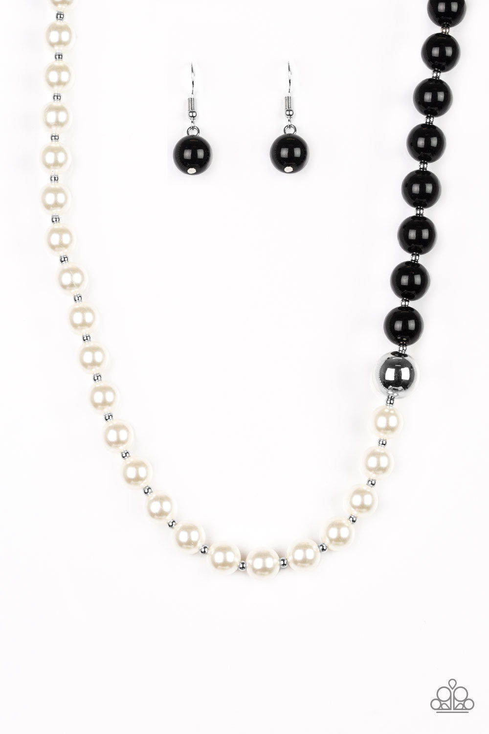 Paparazzi 5th Avenue A-Lister - Black Necklace