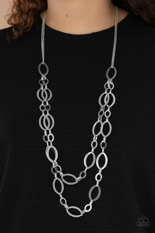 The OVAL-achiever - Silver Paparazzi Necklace