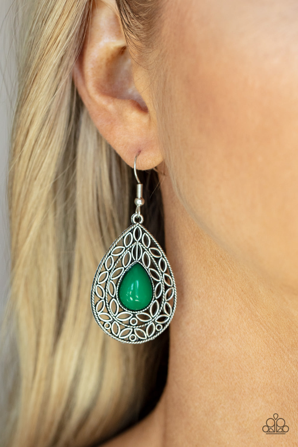 Paparazzi Fanciful Droplets - Green Earrings