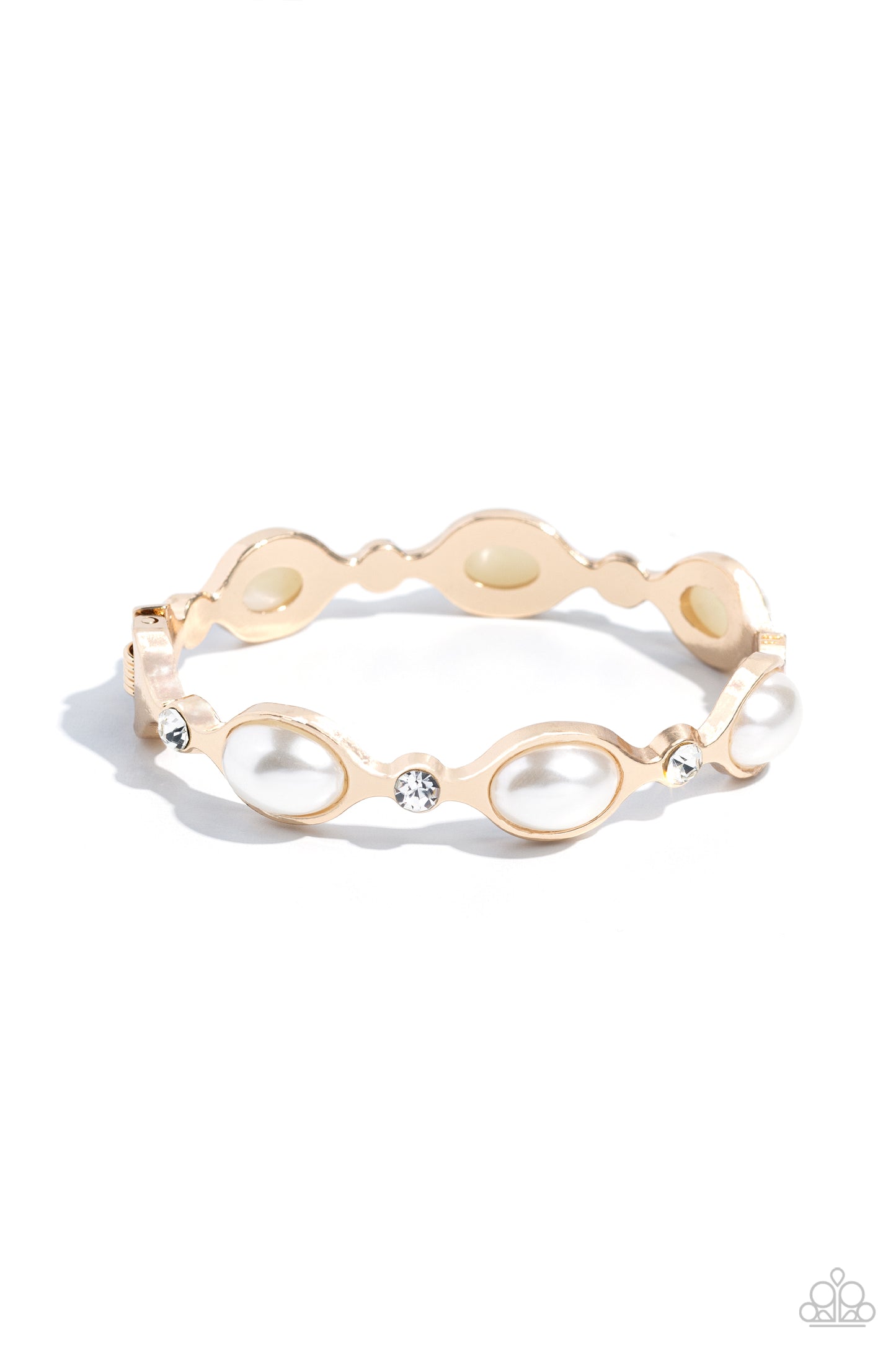 Are You Gonna Be My PEARL? - Gold Paparazzi Bracelet