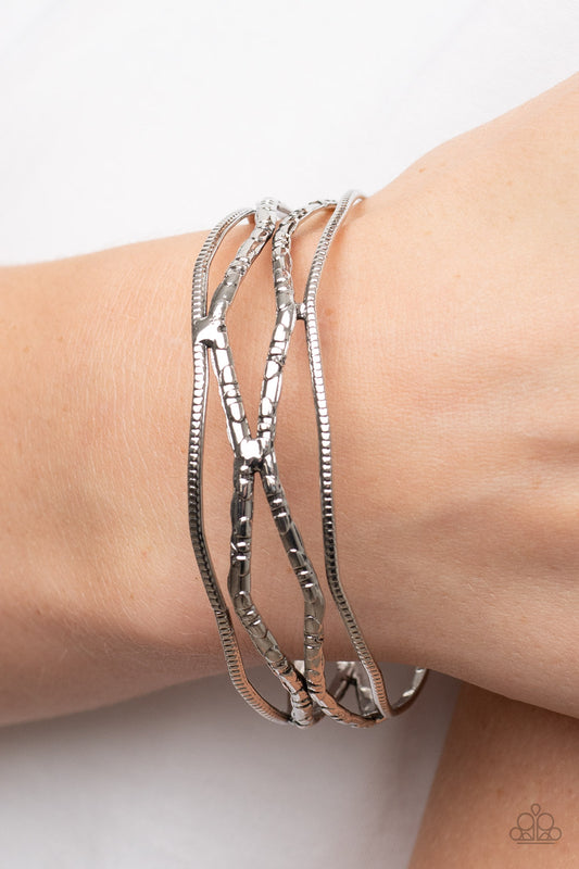 Paparazzi A Narrow ESCAPADE - Silver Bracelet