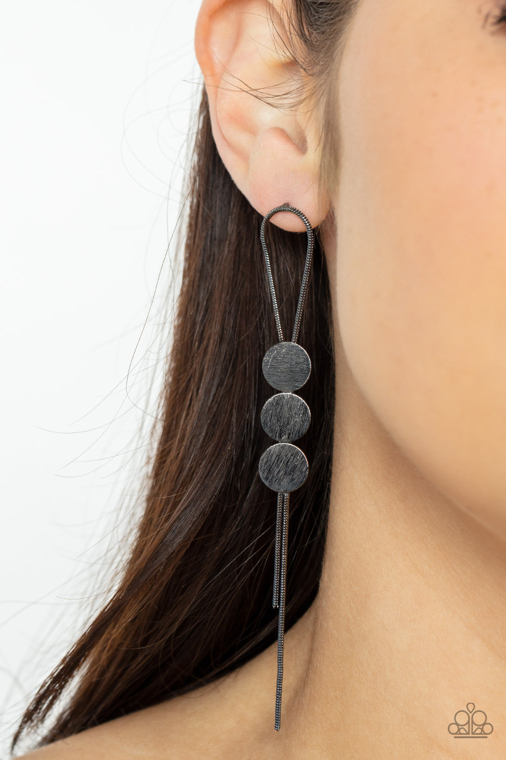 Bolo Beam - Black Paparazzi Earring