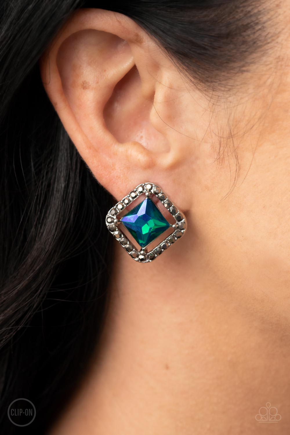 Paparazzi Cosmic Catwalk - Green Earrings - Clip-On