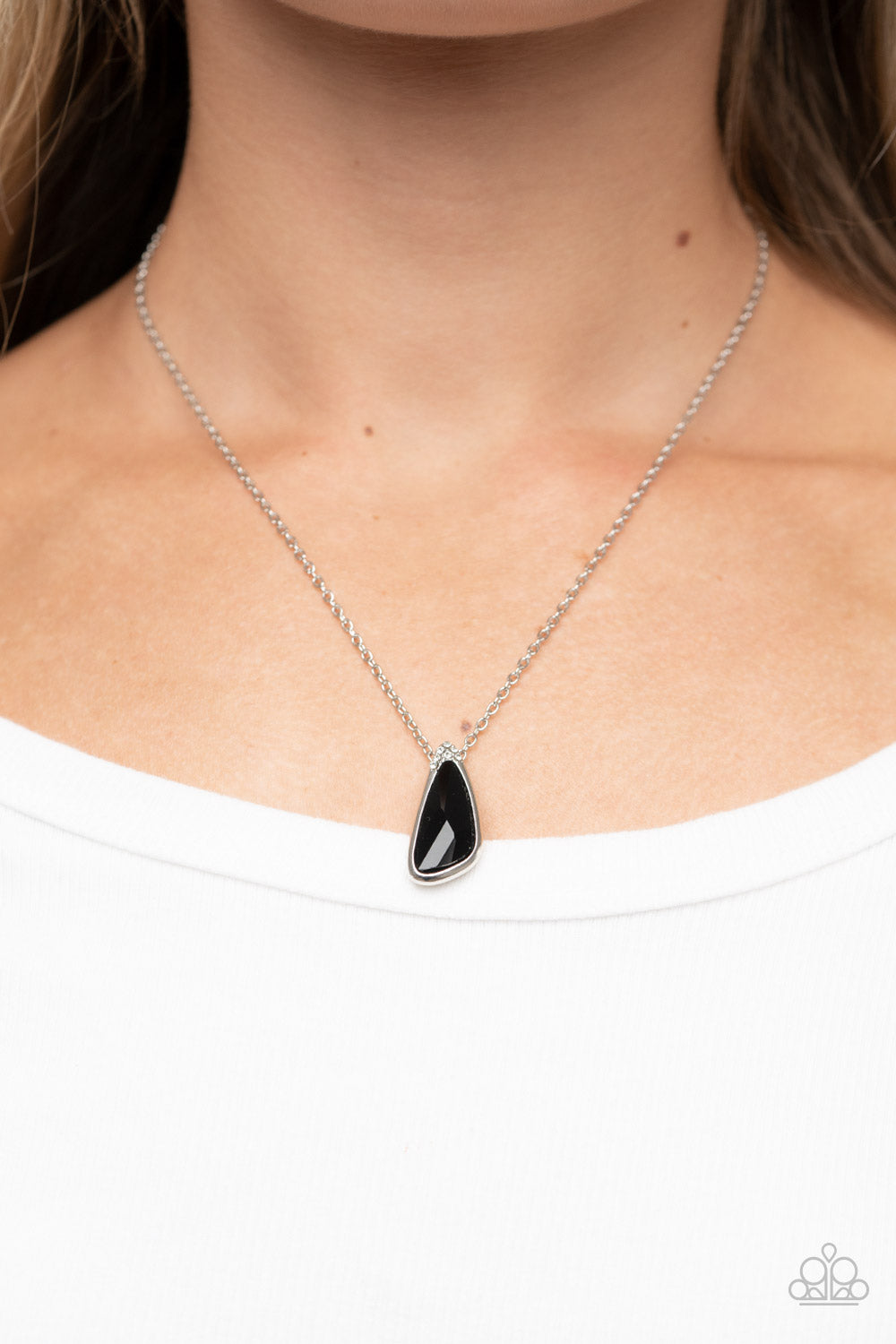 Envious Extravagance - Black Paparazzi Necklace